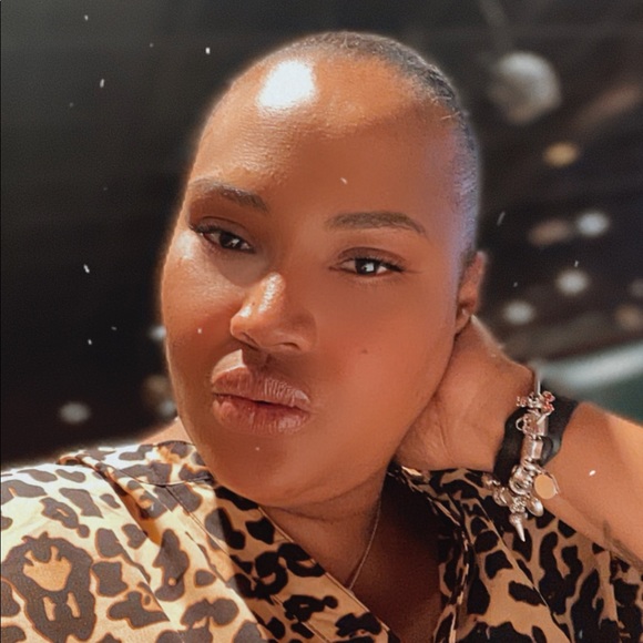 Meet your Posher, Kelly - Picture 1 of 1